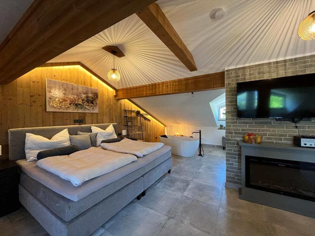 Bauernhof-Loft Edtgut Apartment Guggenthal Ngoại thất bức ảnh